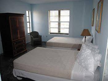 Atlantic Beach Hotel - Miami Beach — Photos 1